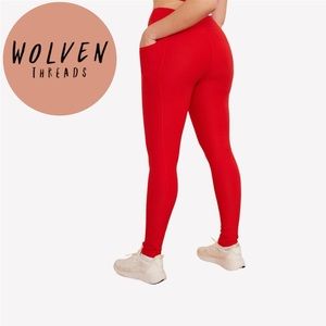 WOLVEN THREADS RECYCLED 84% RPET VEGAN SUEDE PYRAMID YOGA TOP SIZE S